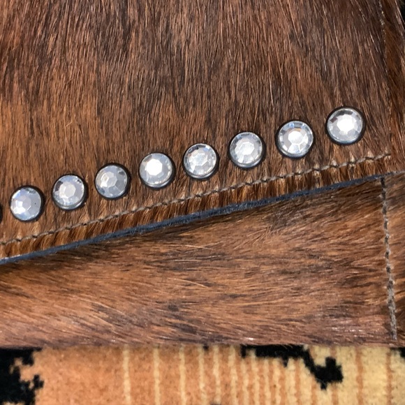 Cow Girl Pouch w/ Crystals - Picture 7 of 12